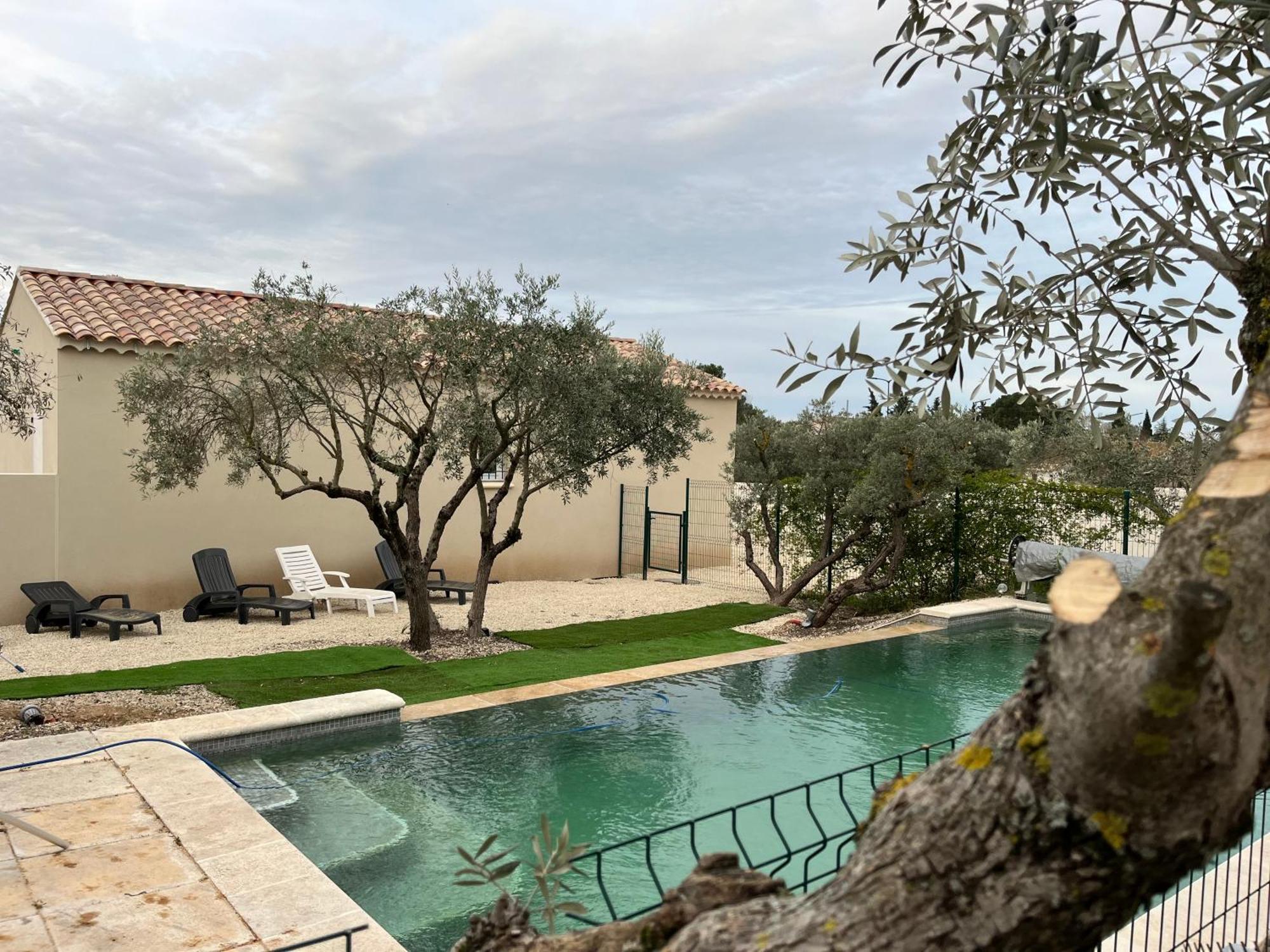 Chez Nous Otel Mérindol Dış mekan fotoğraf